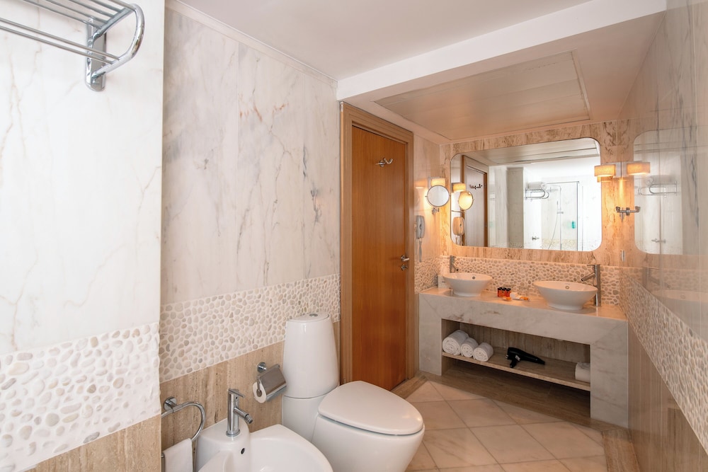 Premium Suite, Ocean View - Photo 2