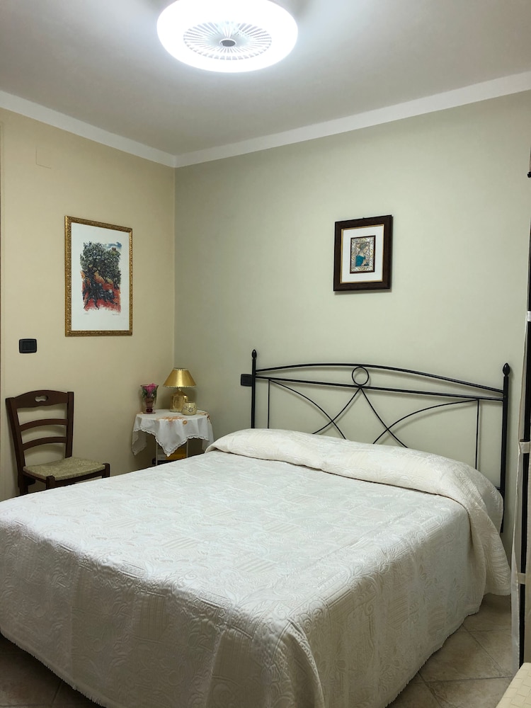 Deluxe Room, 1 Double Bed, Private Bathroom, City View photo 1