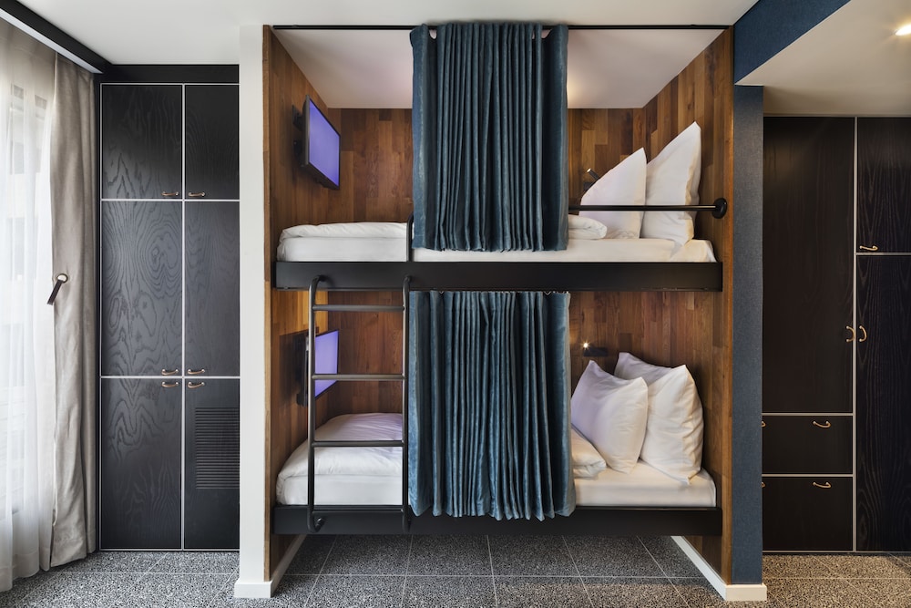 Standard Quadruple Room photo 2