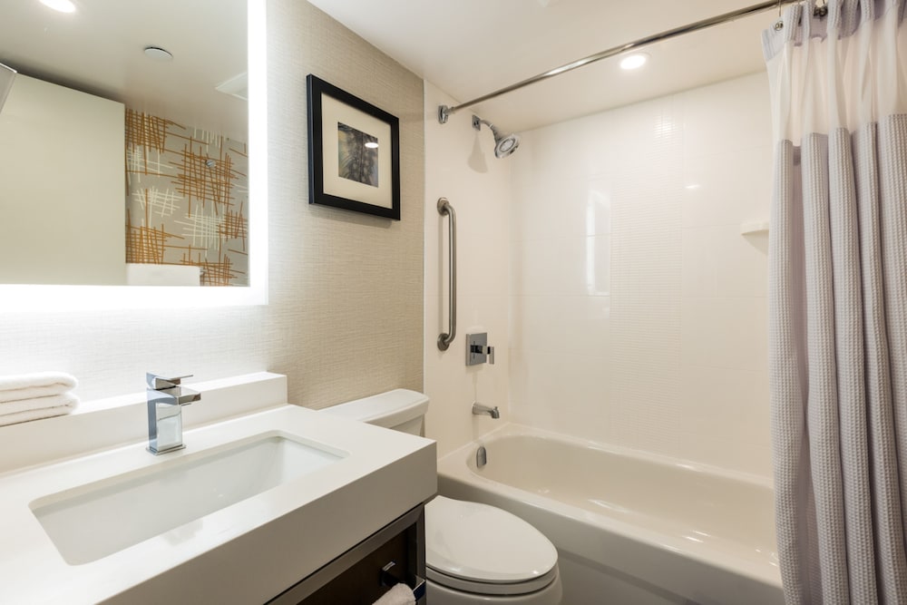 Standard Room, 2 Double Beds (Bath Shower Combination)