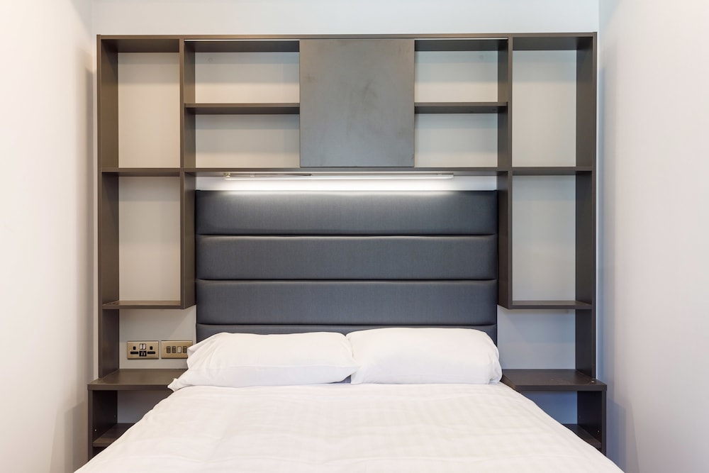 Standard Studio, 1 Large Twin Bed, Kitchenette (3/4 Double Bed - 120cm wide) photo 3