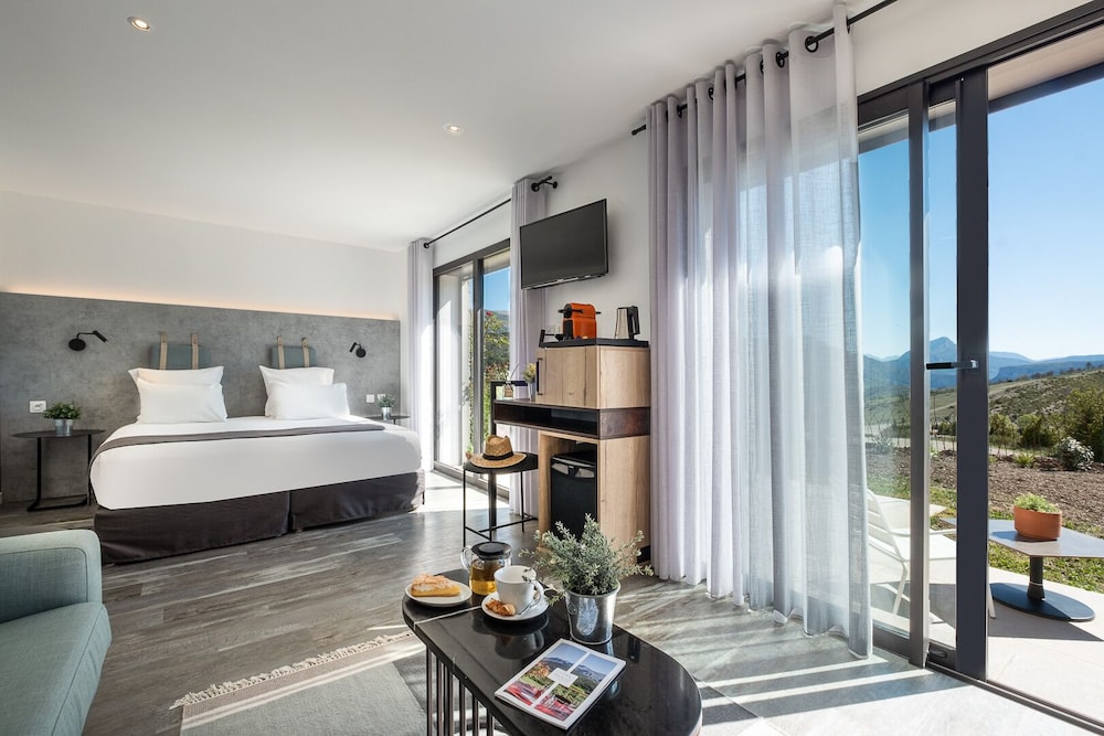 Suite, 2 Queen Beds, Terrace (Tournesol)