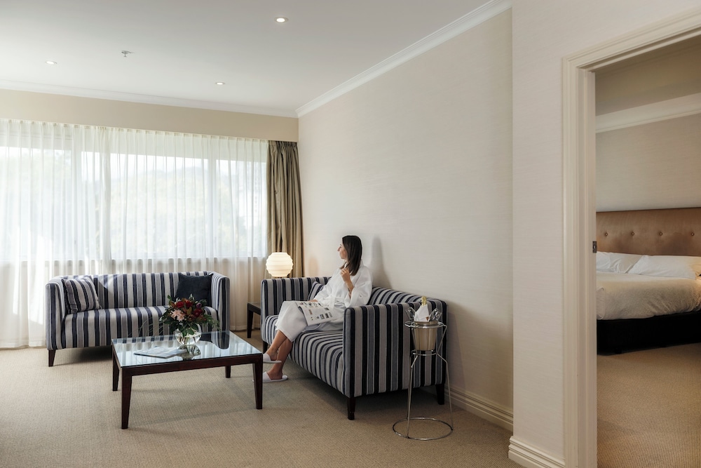 Deluxe Suite, 1 King Bed