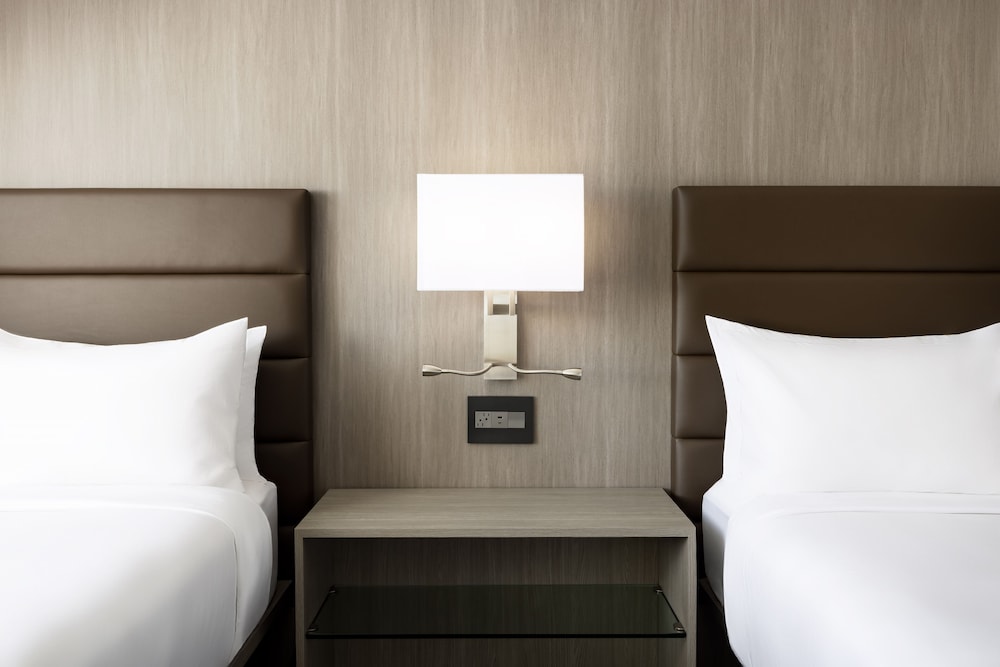 Standard Room, 2 Queen Beds (Mobility/Hearing Accessible, Tub) - Photo 1