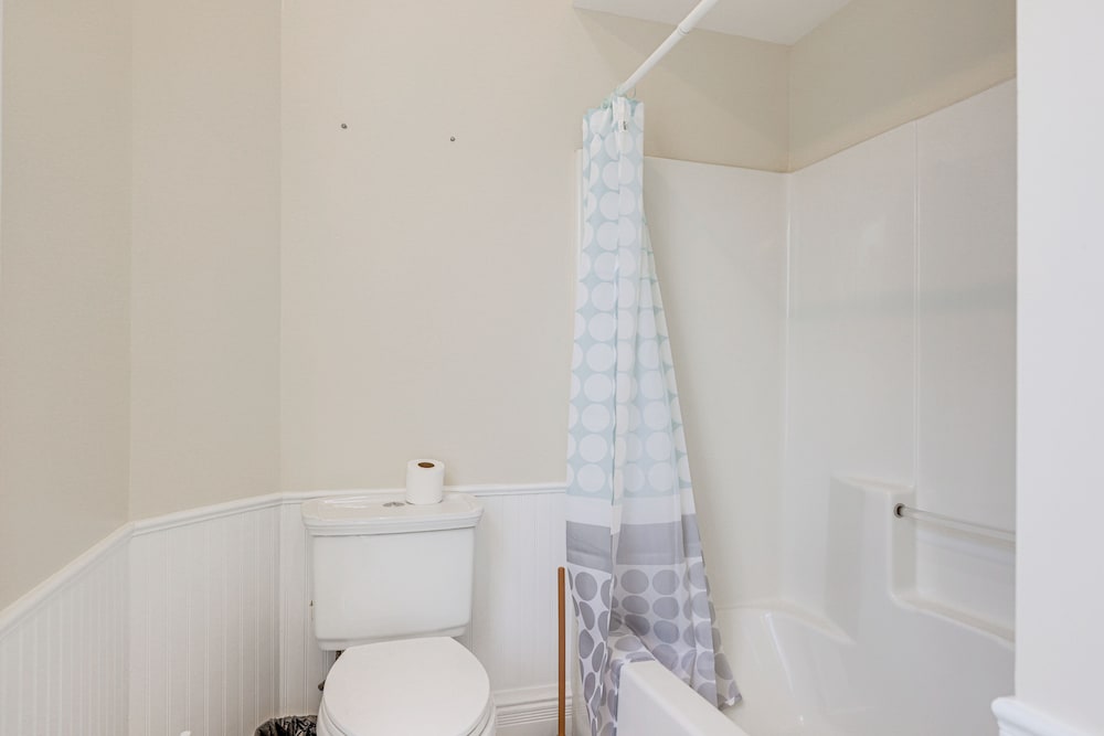 House (4 Bedrooms) photo 2