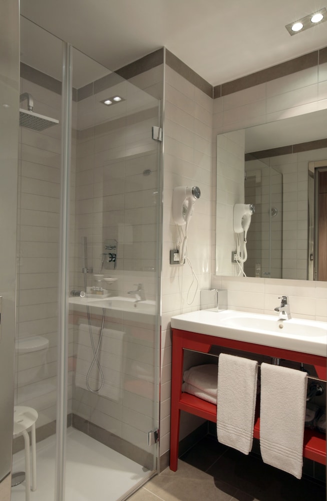 Superior Double Room, Balcony - Photo 3