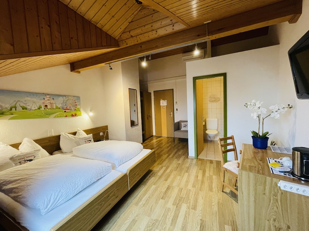 Double Room (attic) - Photo 1
