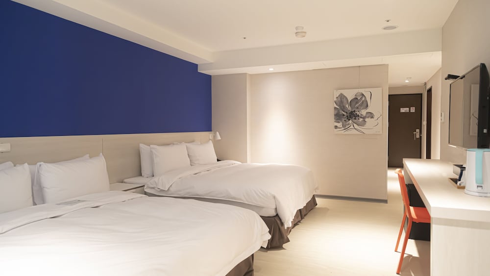 Deluxe Quadruple Room
