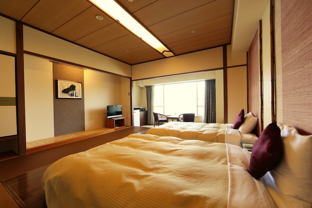 <Low floor>Modern Twin Room,Smoking