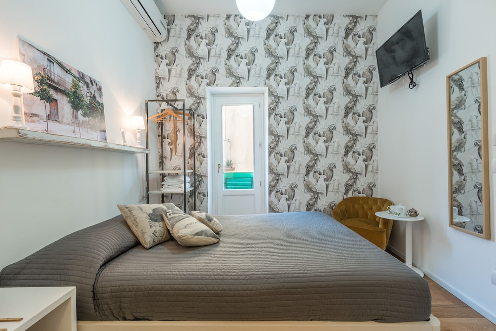 Basic Double Room