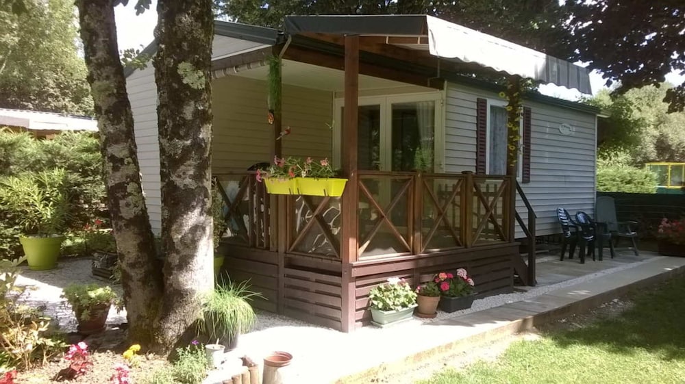 Mobile Home, 2 Bedrooms photo 1