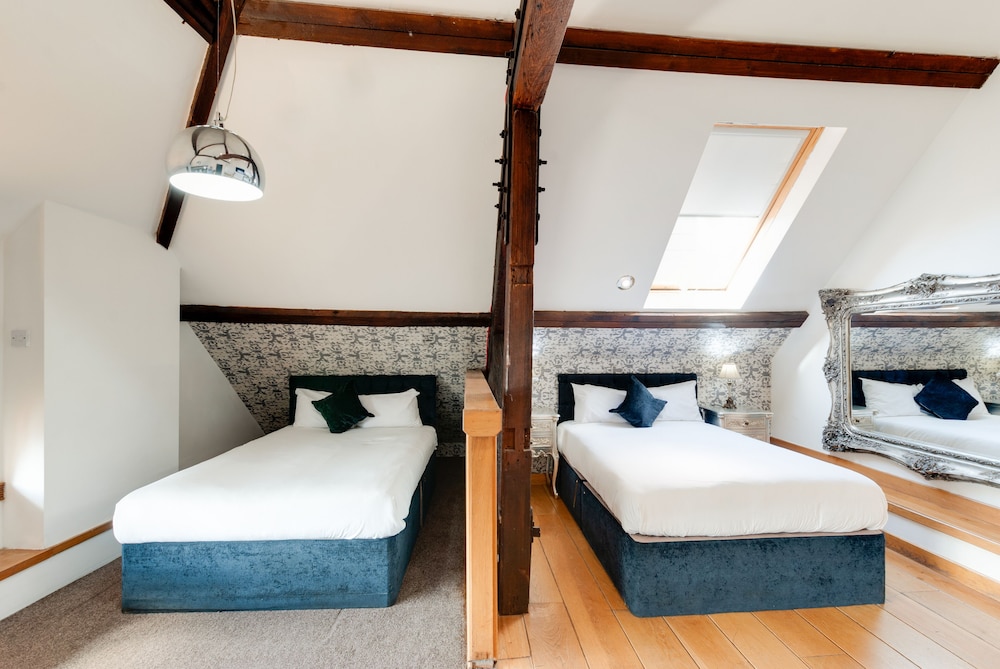 Deluxe Suite photo 2