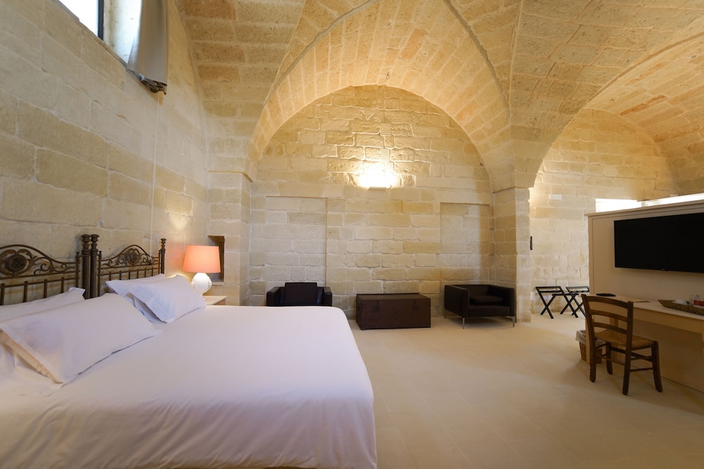 Junior Suite - Photo 12