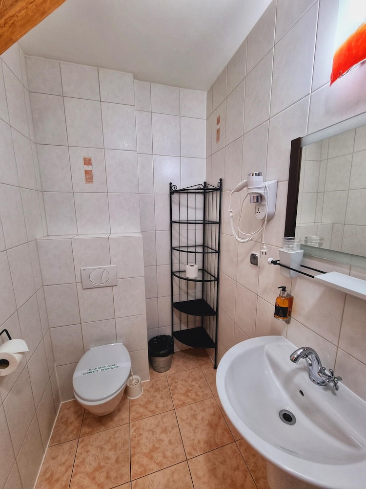 Triple Room - Photo 2