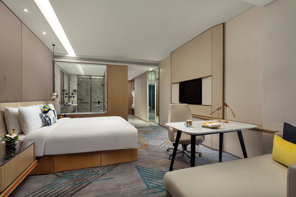 Standard Room, 1 King Bed (High Floor)