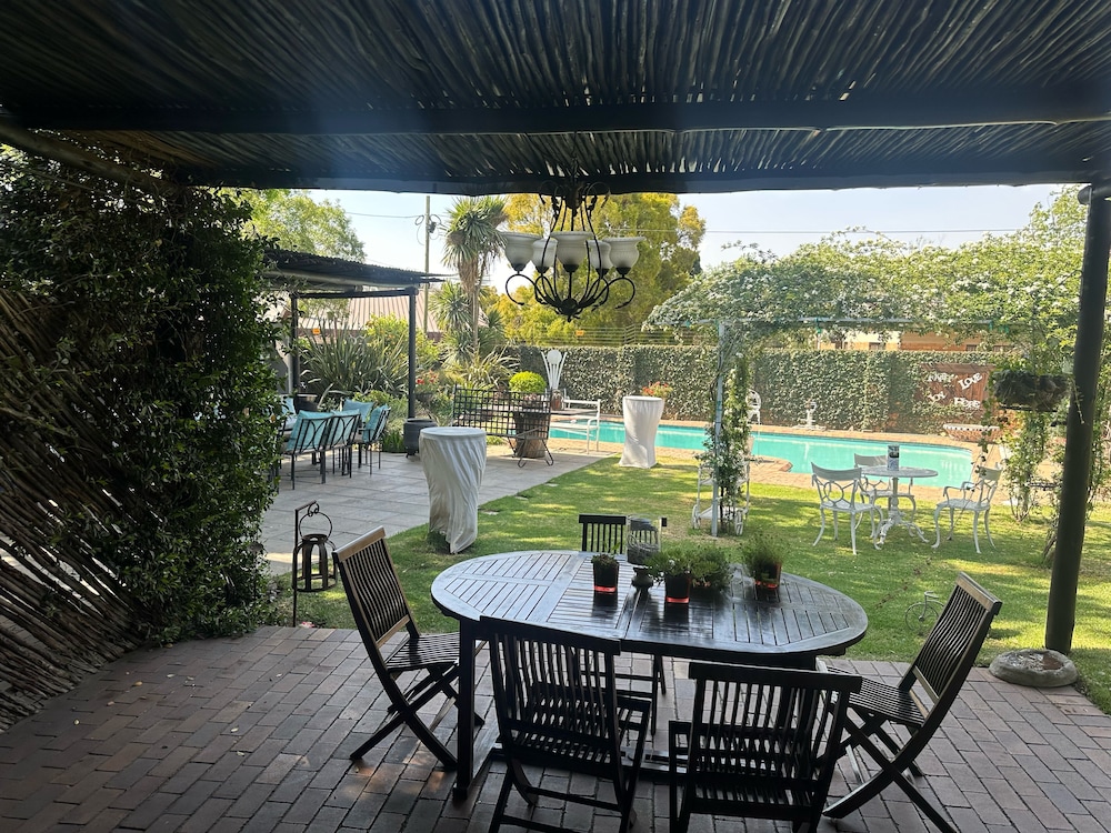 Comfort Double Room, Pool View, Garden Area photo 2