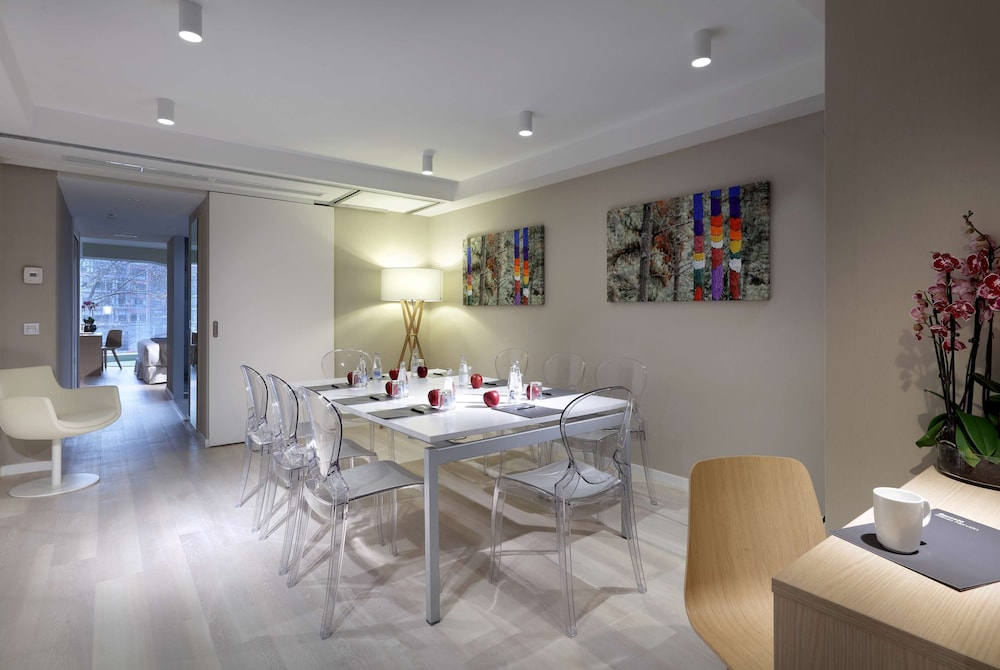 Suite - Photo 4