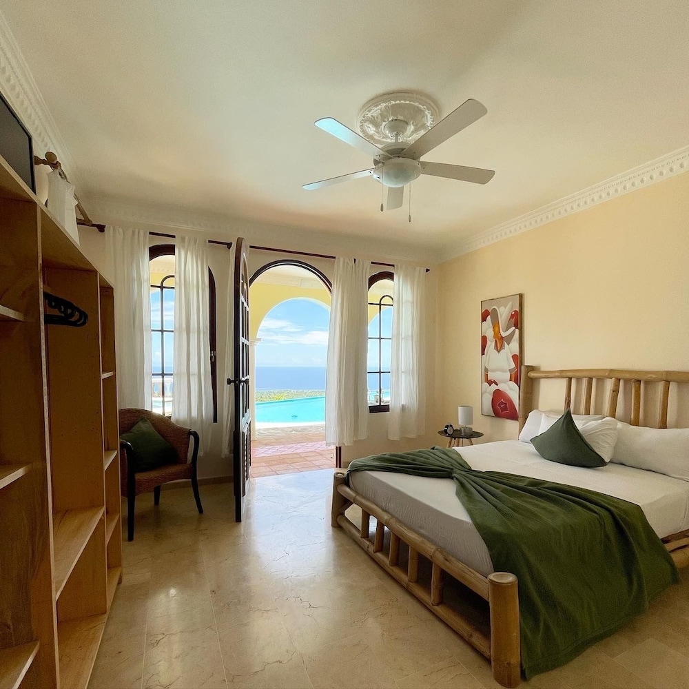 Panoramic Twin Room, 2 Queen Beds photo 1