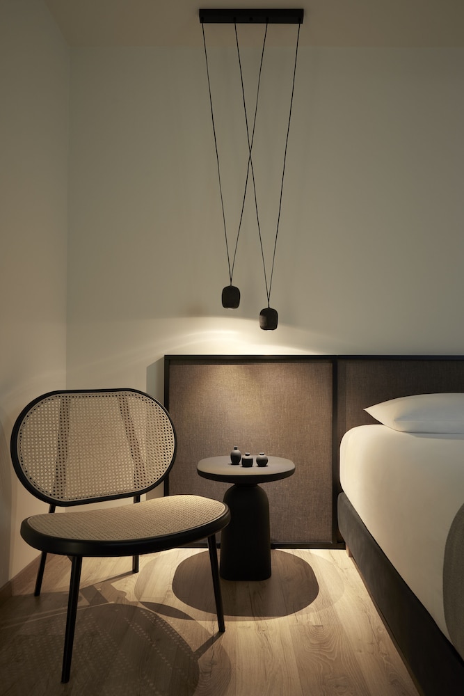 Metropolis Suite photo 3