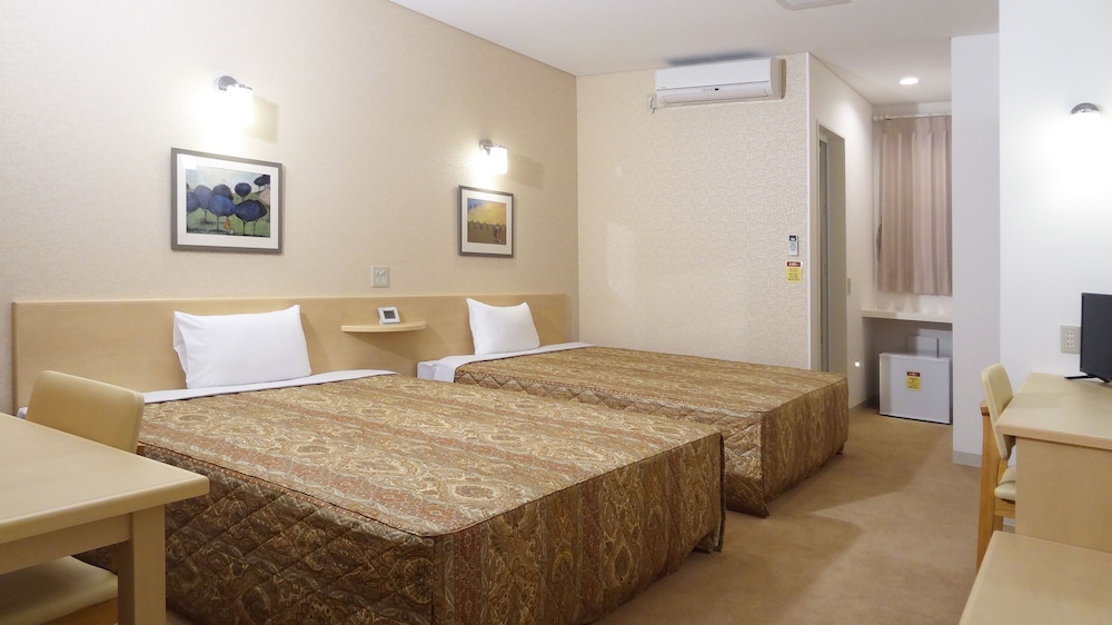 Standard Twin Room, 2 Queen Beds, Non Smoking photo 1