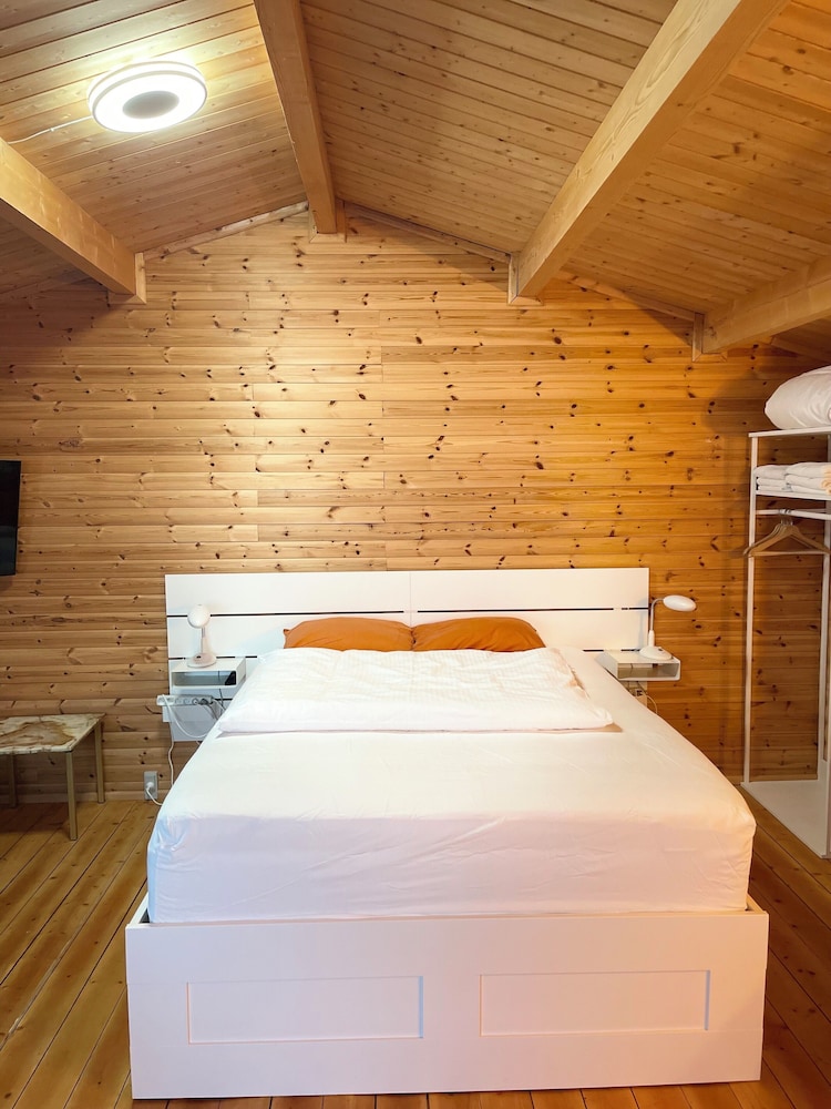Family Cabin, Ocean View photo 2