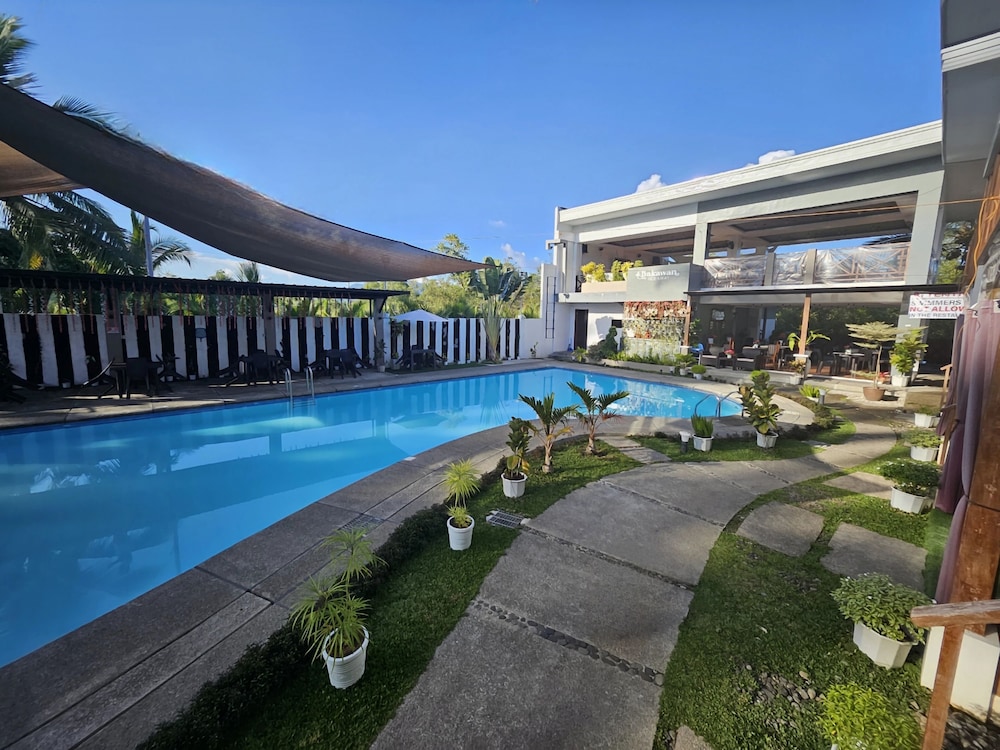 Deluxe Bungalow, 1 Bedroom, Pool Access, Pool View photo 3