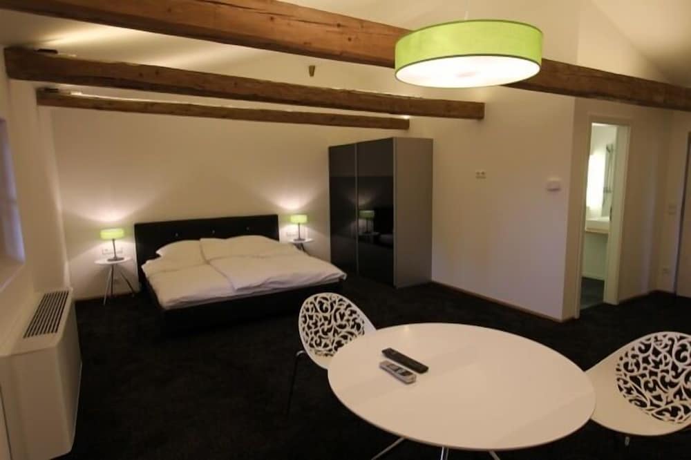 Apartment (Green) photo 3