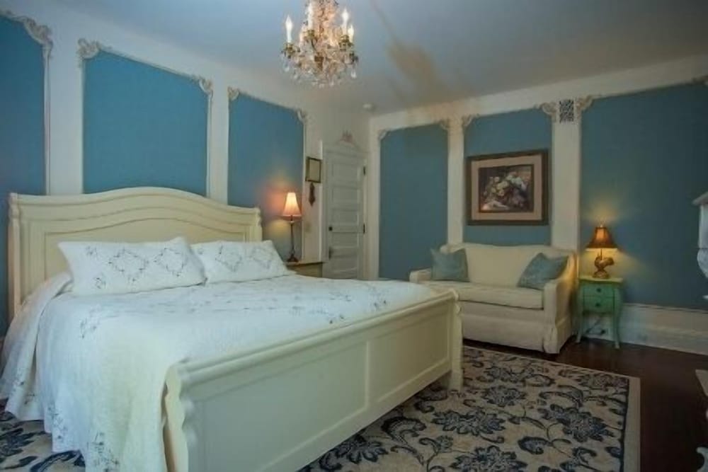 The Blue Silk Room photo 3