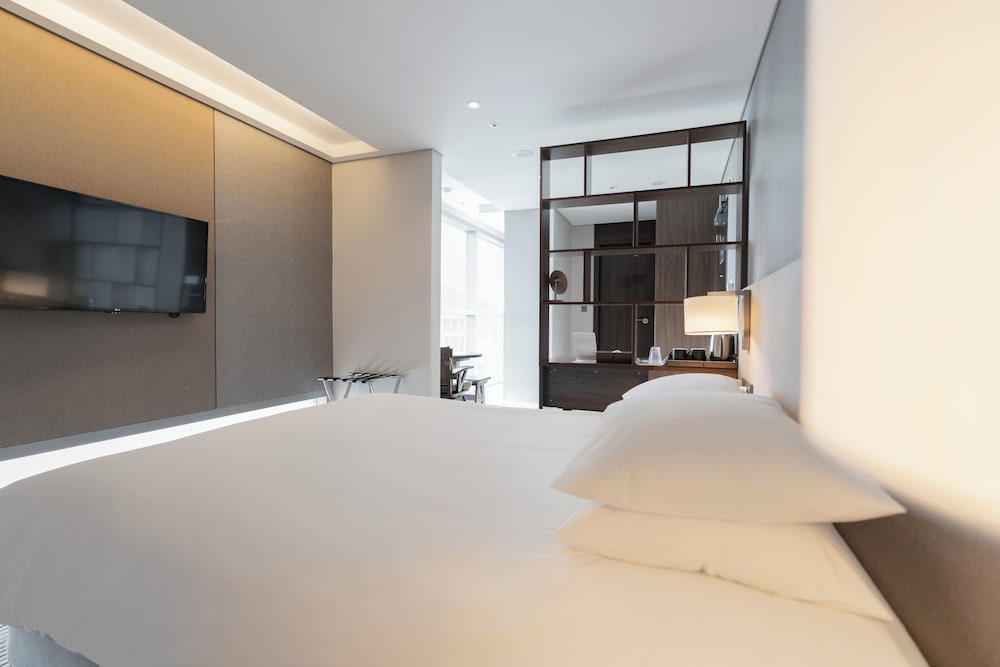 Deluxe Double Room, Harbor View photo 2