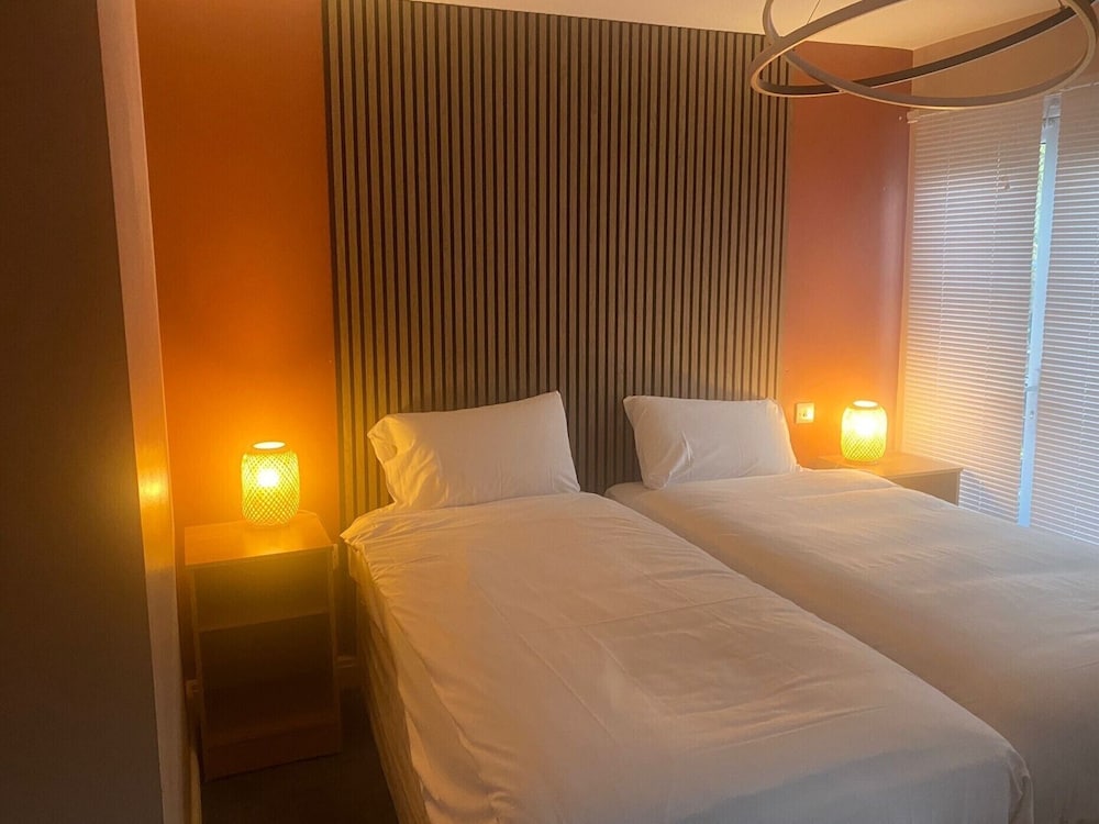 Executive Twin Room - Photo 1