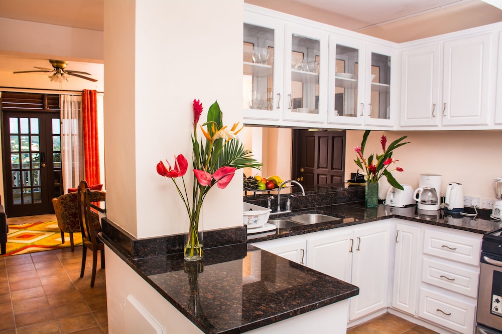 Deluxe Apartment, 2 Bedrooms, Pool Access, Marina View photo 1