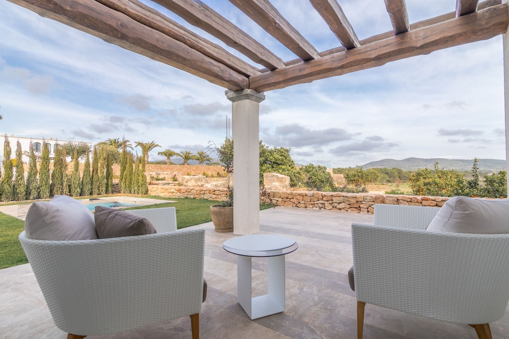 Superior Suite, Private Pool photo 3