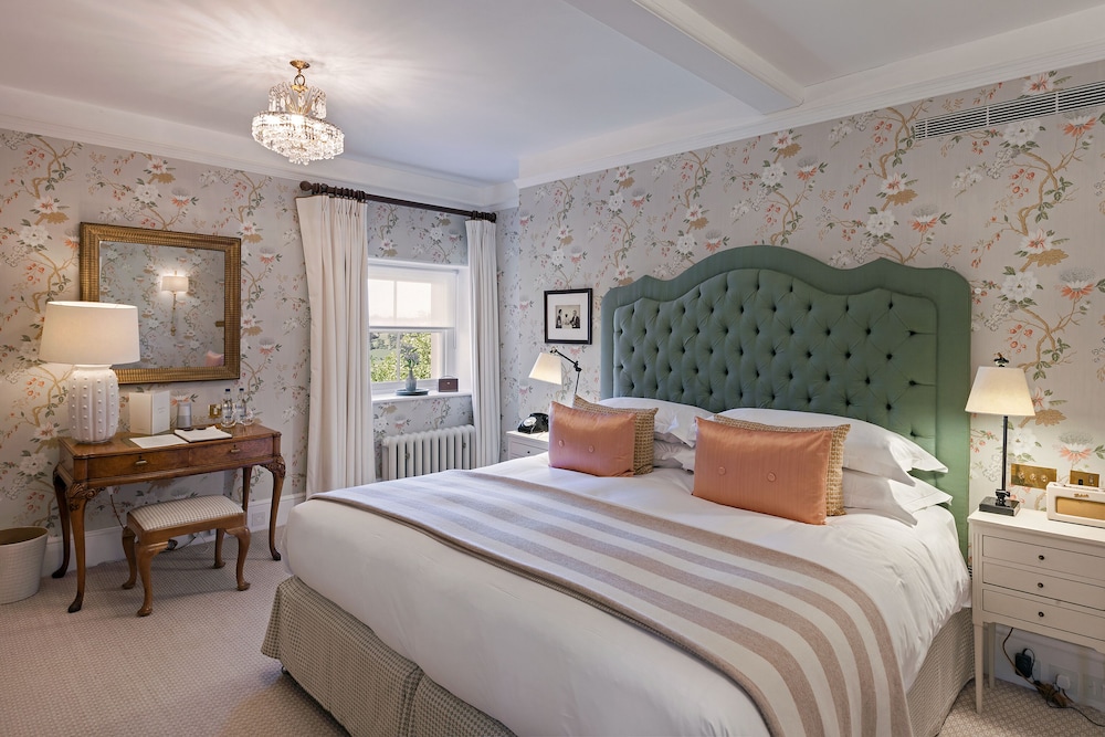 Deluxe Room (Main House)