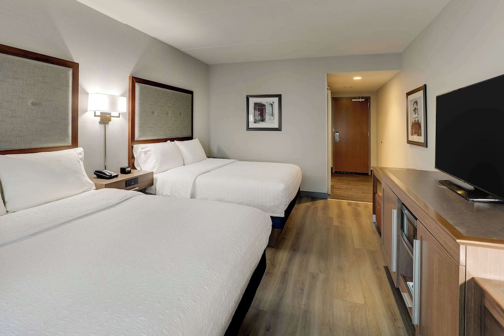 Room, 2 Queen Beds, Accessible (Hearing) - Photo 1