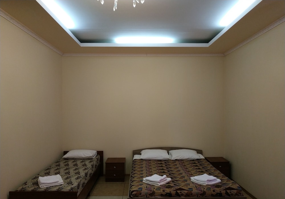 Family Room (2 Rooms) photo 2