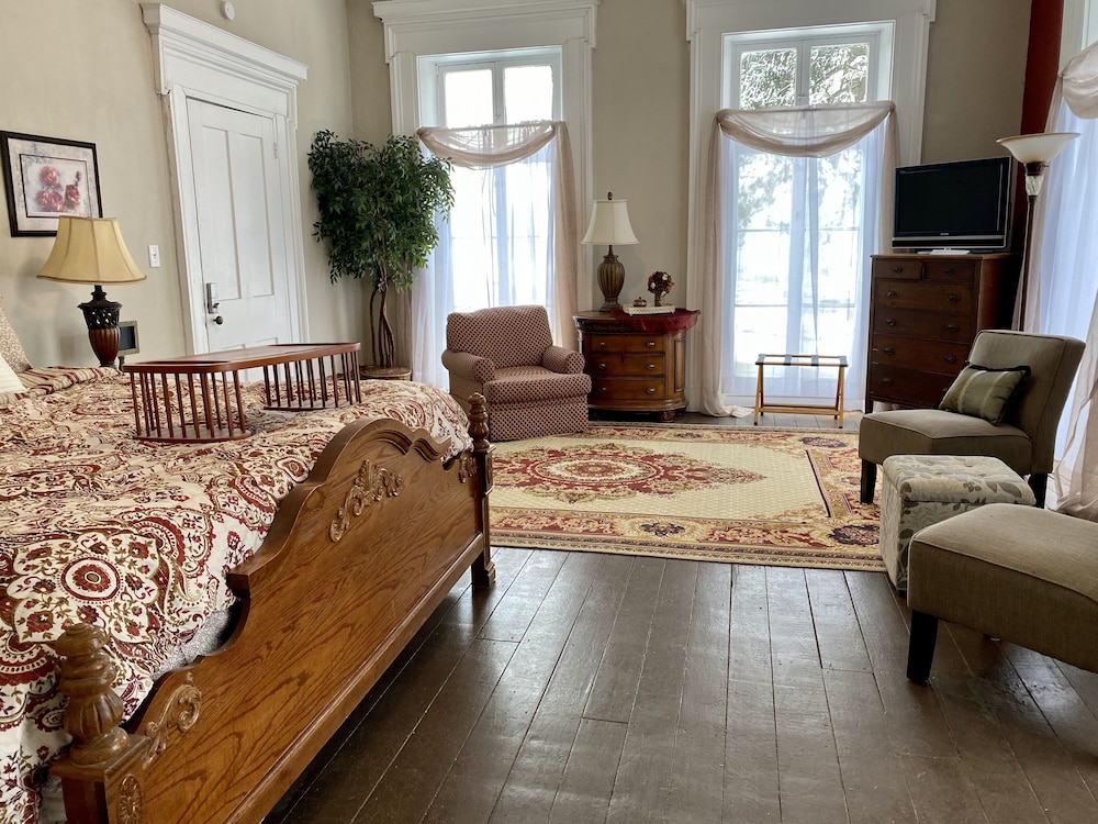 Presidential Room, Hill View, Slope side photo 3