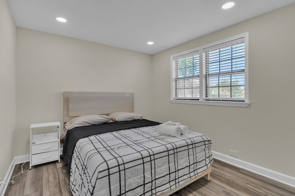 House, 4 Bedrooms photo 2