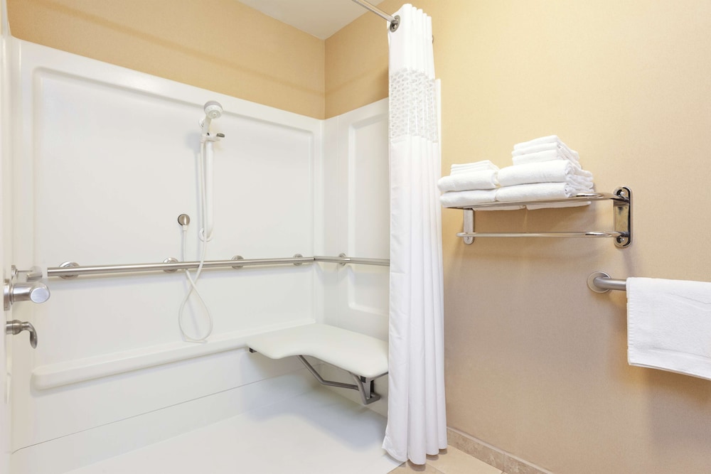 Studio, 1 King Bed, Accessible, Non Smoking - Photo 1