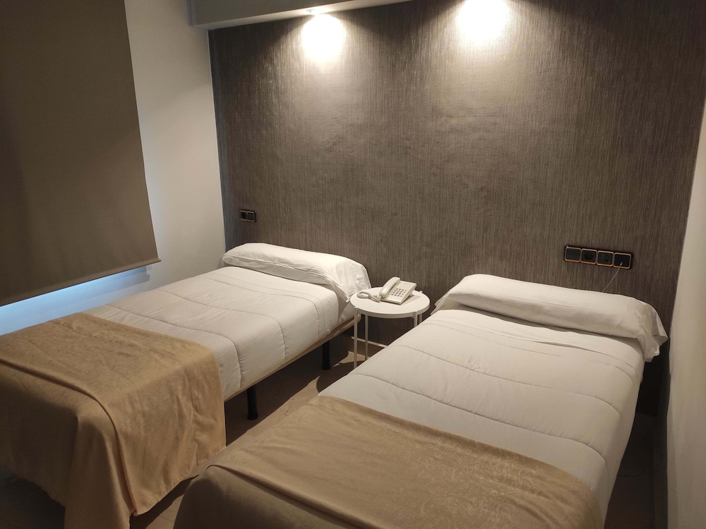 Superior Double Room - Photo 2