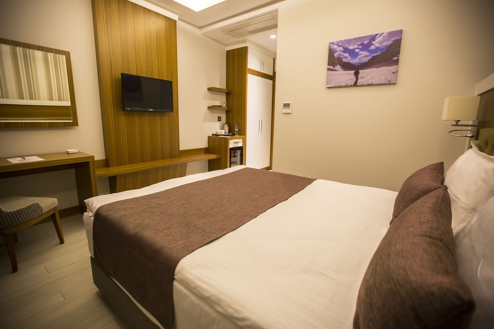 City Double or Twin Room photo 3