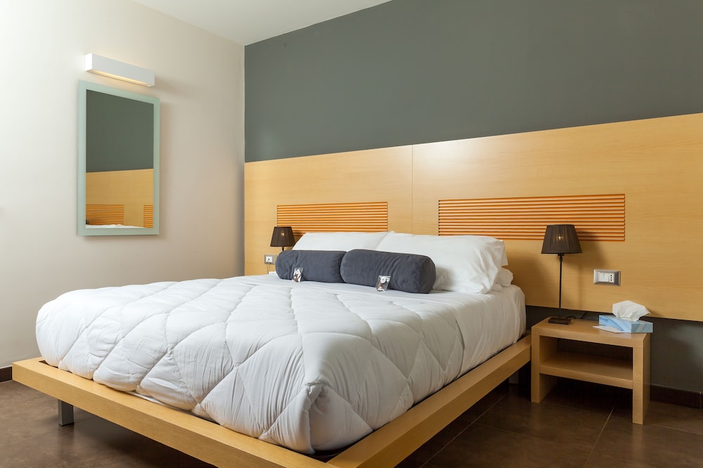 Classic Double or Twin Room, 1 Double or 2 Twin Beds photo 2