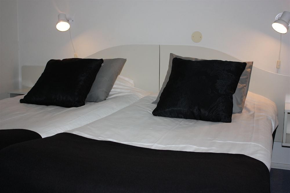 Standard Triple Room, 3 Twin Beds photo 3