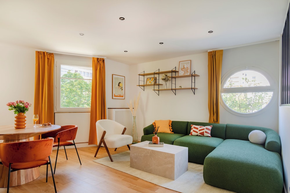 Deluxe Apartment, 3 Bedrooms, City View photo 1