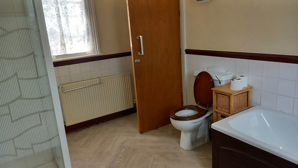 Standard Quadruple Room, Shared Bathroom photo 3
