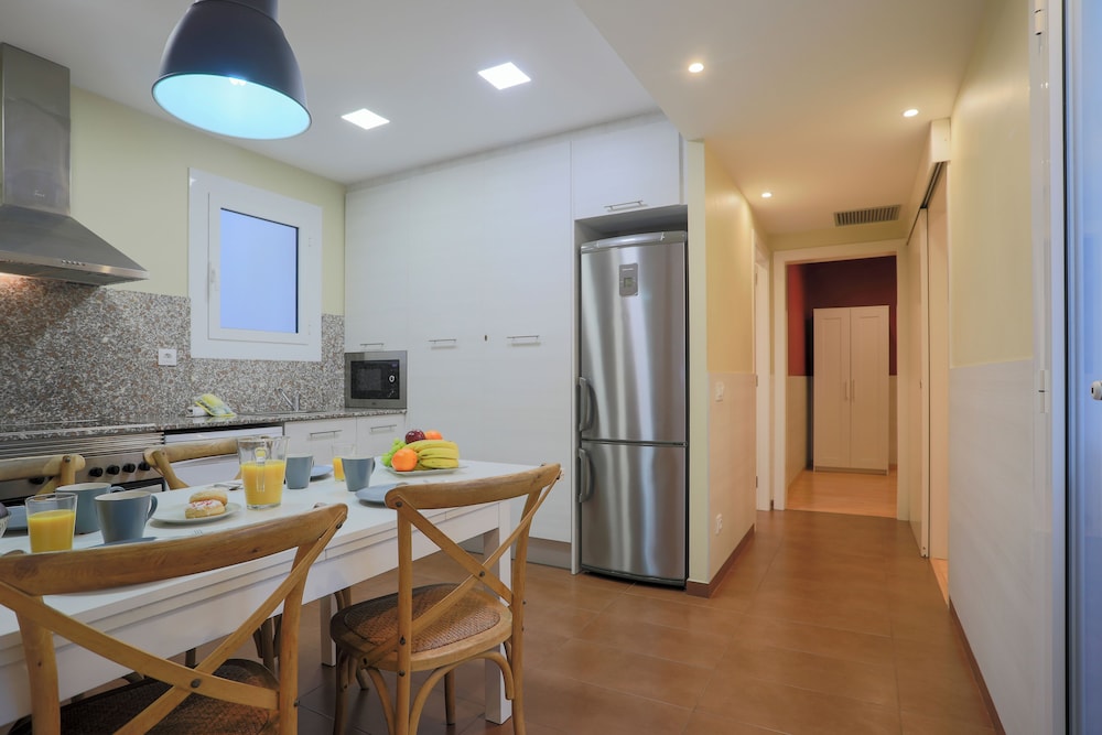 Family Apartment, 3 Bedrooms (1023) photo 3