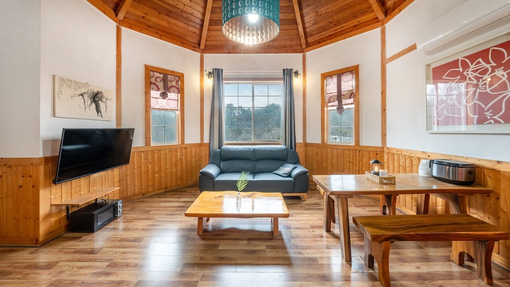 Basic Room, 2 Bedrooms (A 203 (Private BBQ))