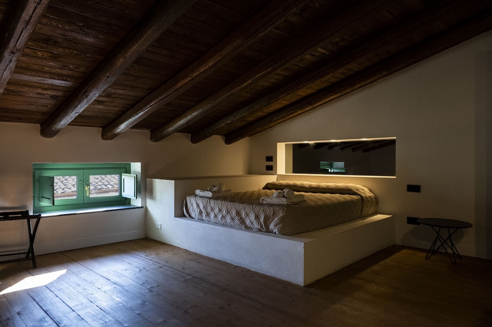 Comfort Room, Courtyard View photo 2