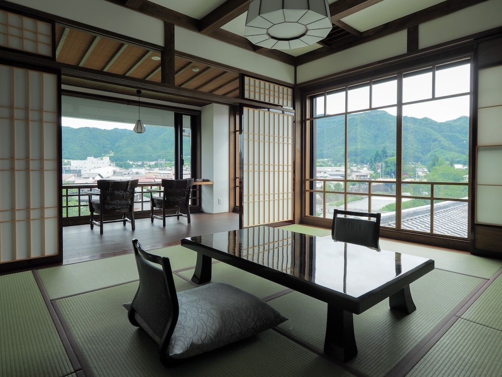 Kuon (Suite with open-view private bath) (6 years old and over)