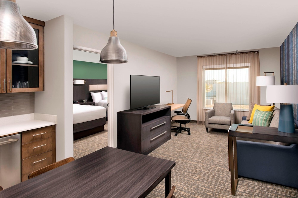 Suite, 1 Bedroom photo 2