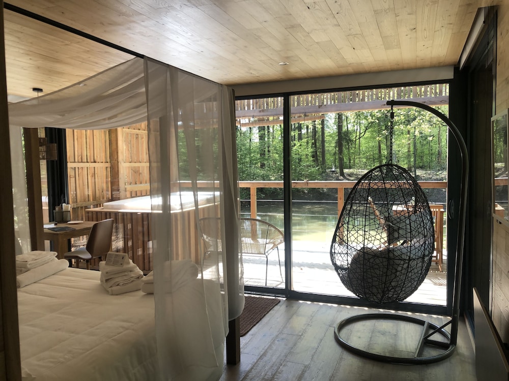 Design Suite with Sauna and Jacuzzi, 1 King Bed - Efflorescence by Cédric Porchez - Photo 1